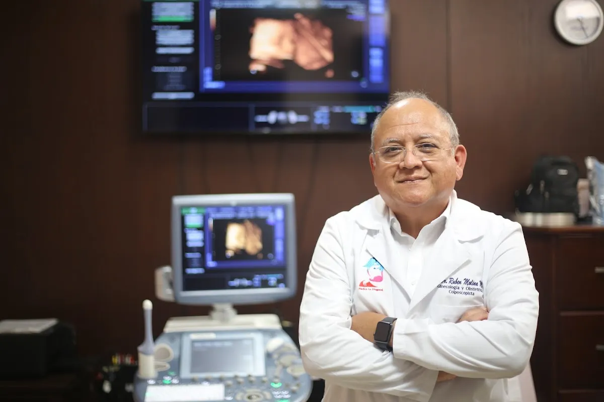 Foto 1 de Dr. Ruben Molina, por DR. RUBEN MOLINA . GINECOLOGO-COLPOSCOPISTA. ULTRASONIDO 3D/4D/5HDLive.CENTRO DE HISTEROSCOPIA DIAGNOSTICA Y TERAPEUTICA