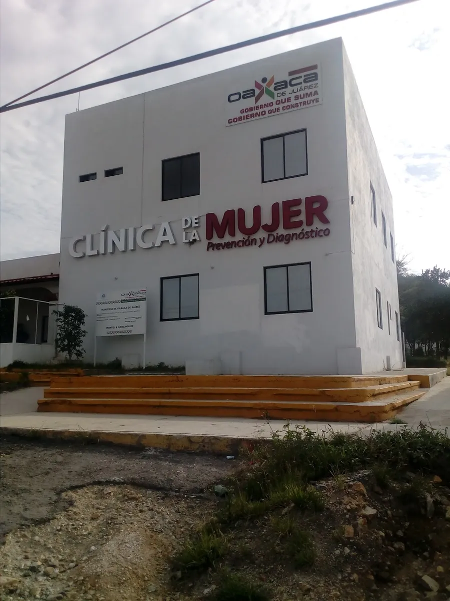 Foto 1 de Clínica De La Mujer, por Pablo