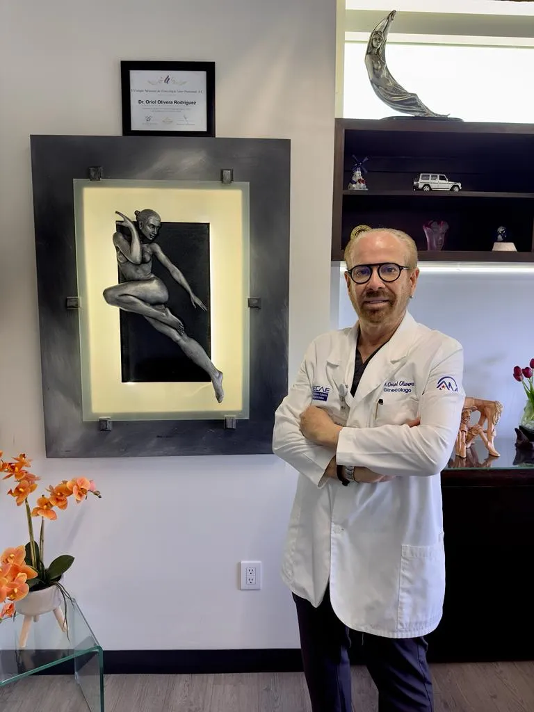 Foto 4 de Dr. Oriol Olivera Mastologo Hormonas Bioidenticas y Laser Ginecologico, por CLINICA AMECAE - DR ORIOL OLIVERA GINECOLOGO MASTOLOGO HORMONAS BIOIDENTICAS Y LASER GINECOLOGICO