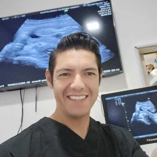 Foto 3 de Dr. Juan Jose Carreño Cuecuecha, por Dr. Juan Jose Carreño Cuecuecha, Ginecólogo