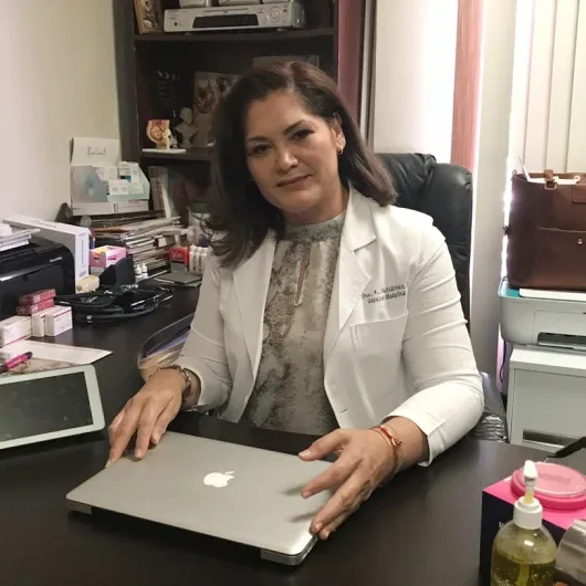 Foto 1 de Dra. Adriana Gutiérrez Jiménez, por Dra. Adriana Gutiérrez Jiménez, Ginecólogo