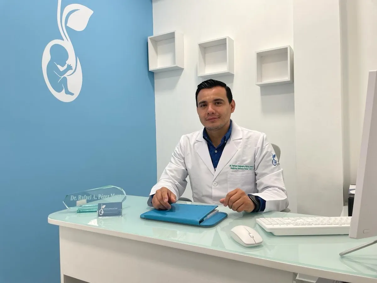 Foto 4 de Dr. Rafael Alejandro Pérez Meza, por Dr. Rafael Alejandro Pérez Meza, Ginecología y Obstetricia / Medicina Materno Fetal
