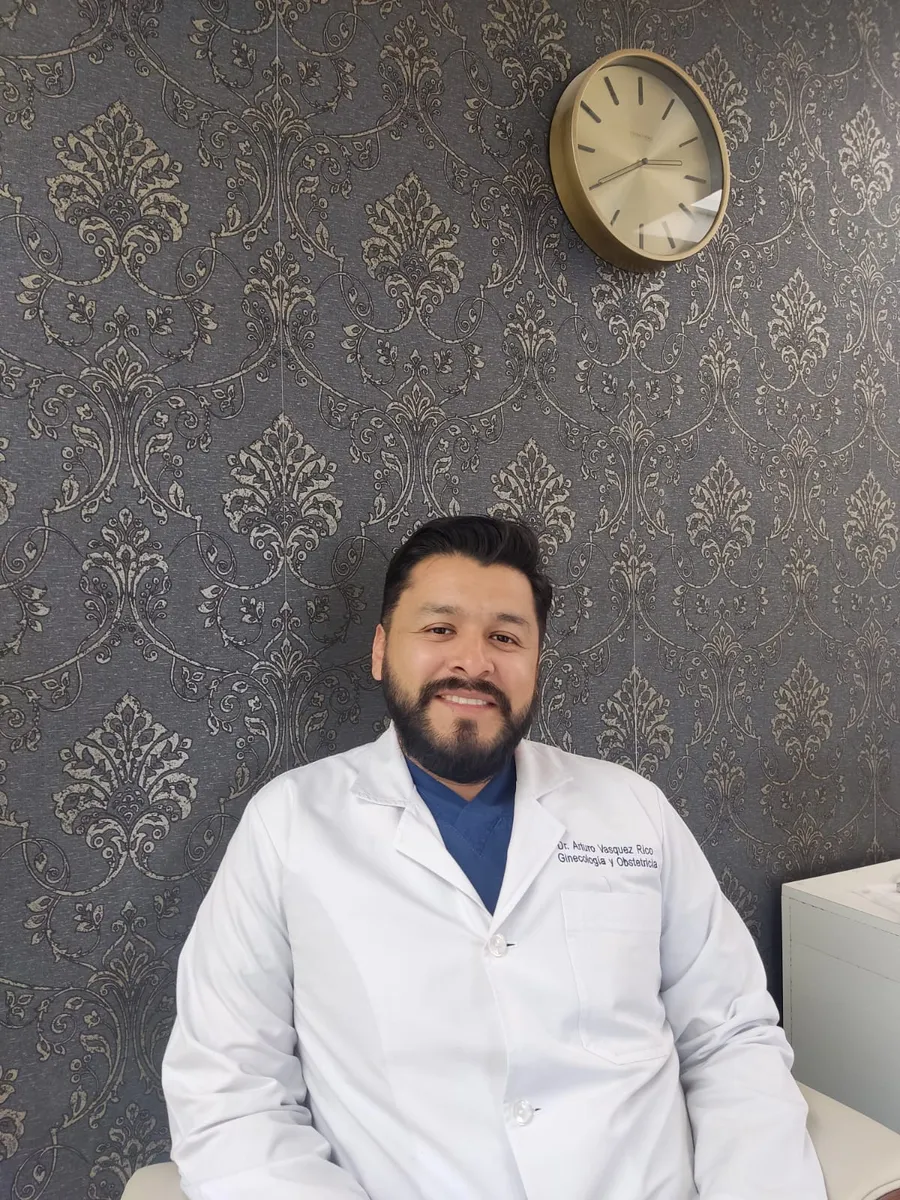 Foto 4 de Dr. Arturo Vasquez Rico, por Dr. Arturo Vasquez Rico, Ginecólogo
