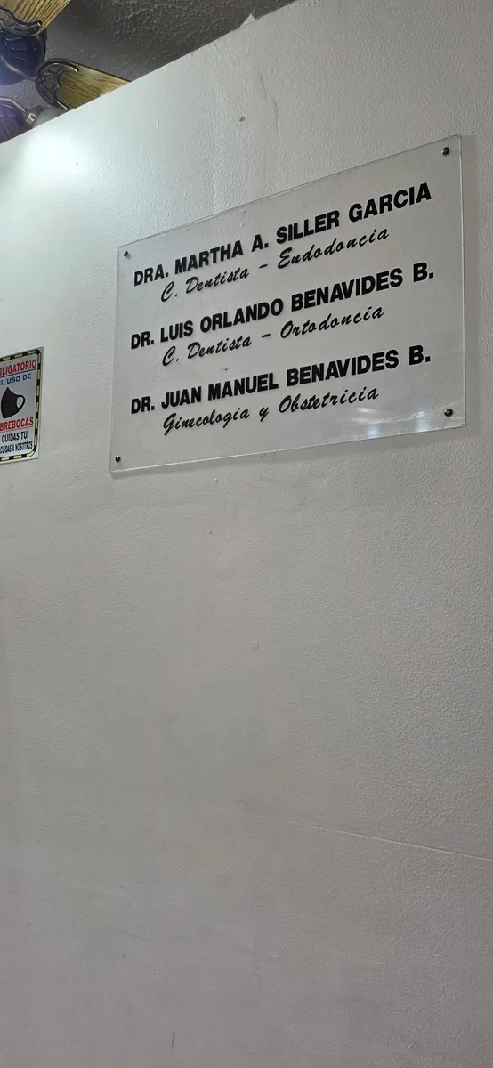 Foto 2 de Dr. Juan Manuel Benavides B, por Melomar