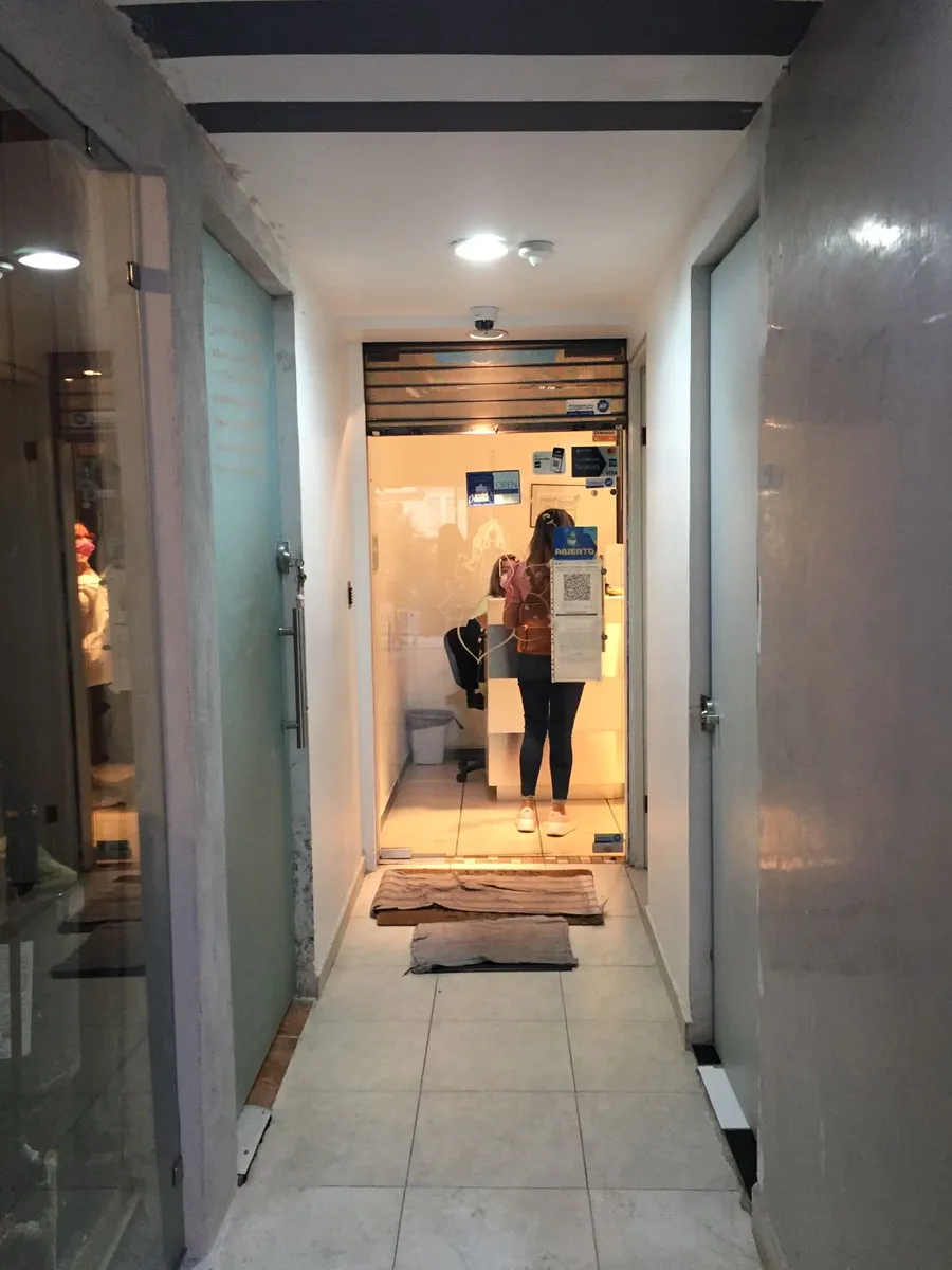 Foto 3 de La Clínica de la Mujer, por Aura Castro