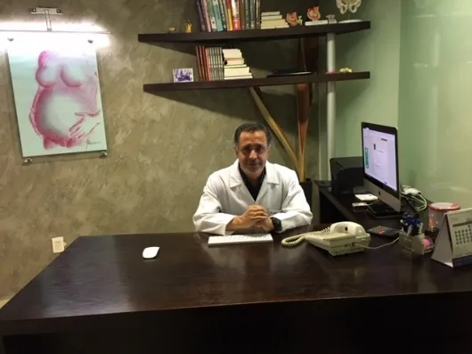 Foto 2 de Dr. Víctor Manuel Escobar Galván, por Dr. Víctor Manuel Escobar Galván, Ginecólogo