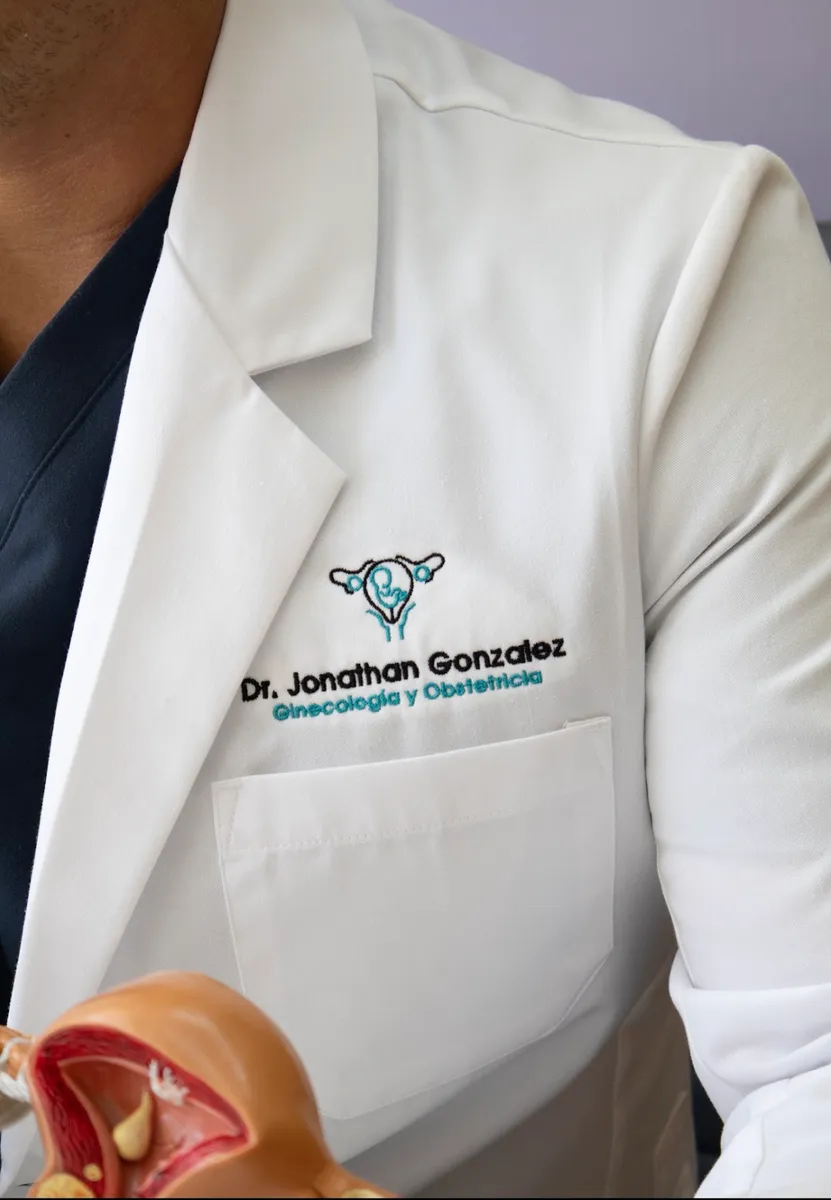 Foto 4 de Dr. Jonathan González, por Dr. Jonathan González, Ginecólogo en Tijuana