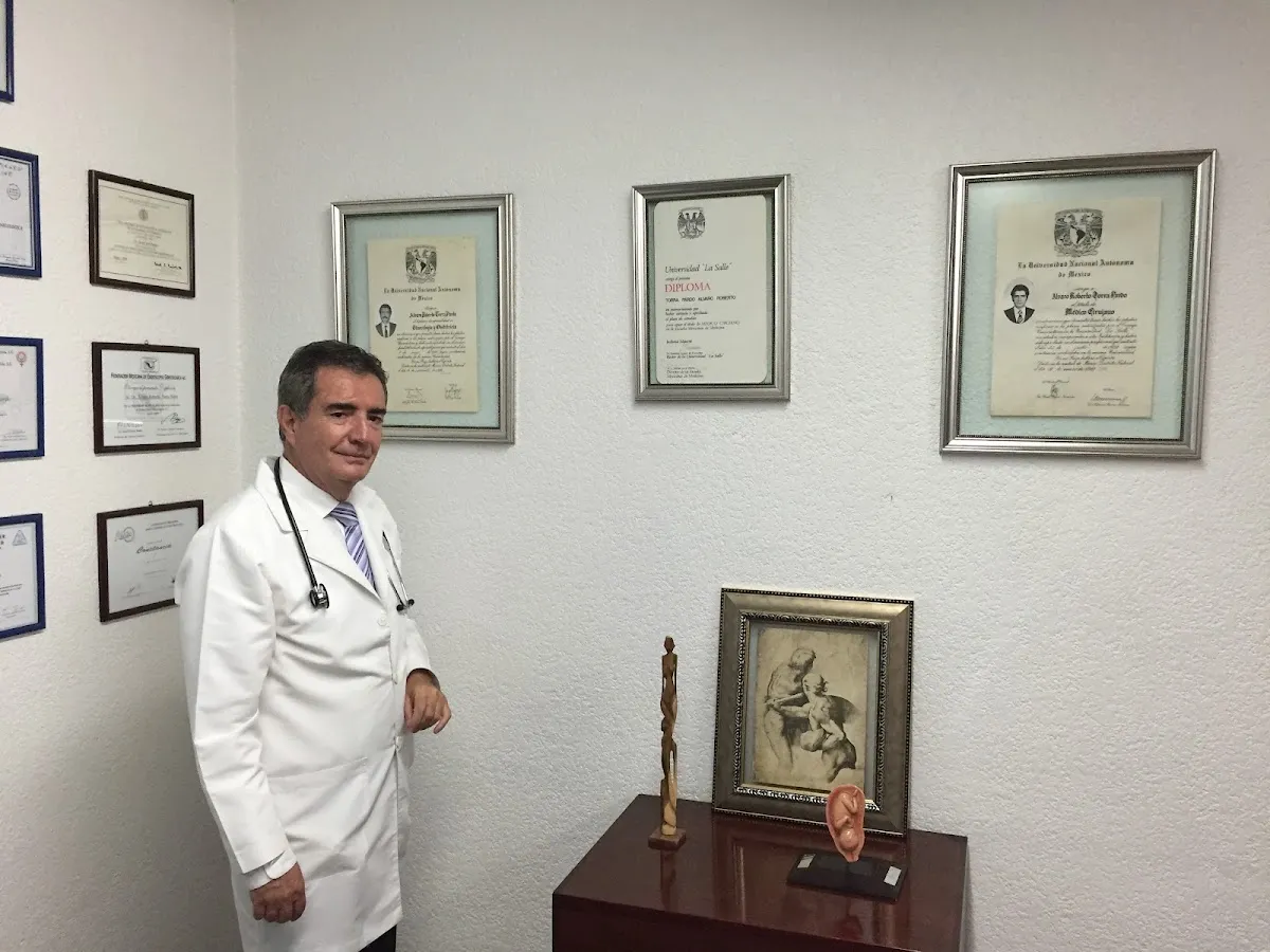 Foto 3 de Dr. Álvaro Torra, por Ginecólogo Satélite - Dr. Álvaro Torra