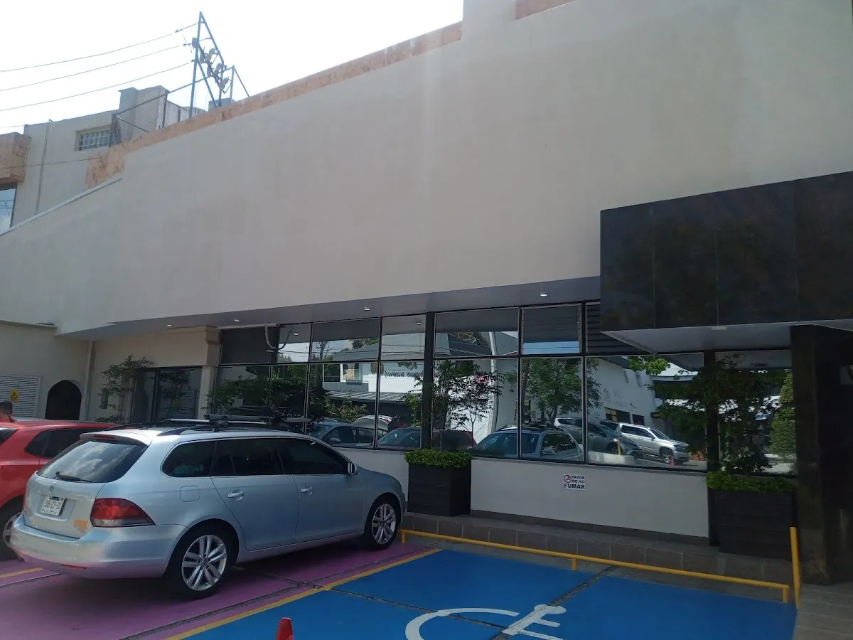 Foto 4 de Hospital Lomas Providencia, por Lewis González (Soy_lewis)