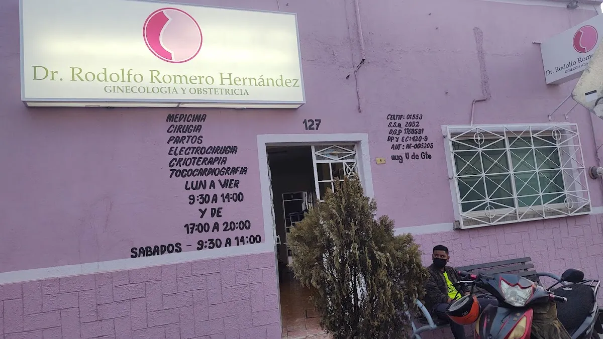 Foto 2 de Dr. Rodolfo Romero Hernández, por Flor R Domm
