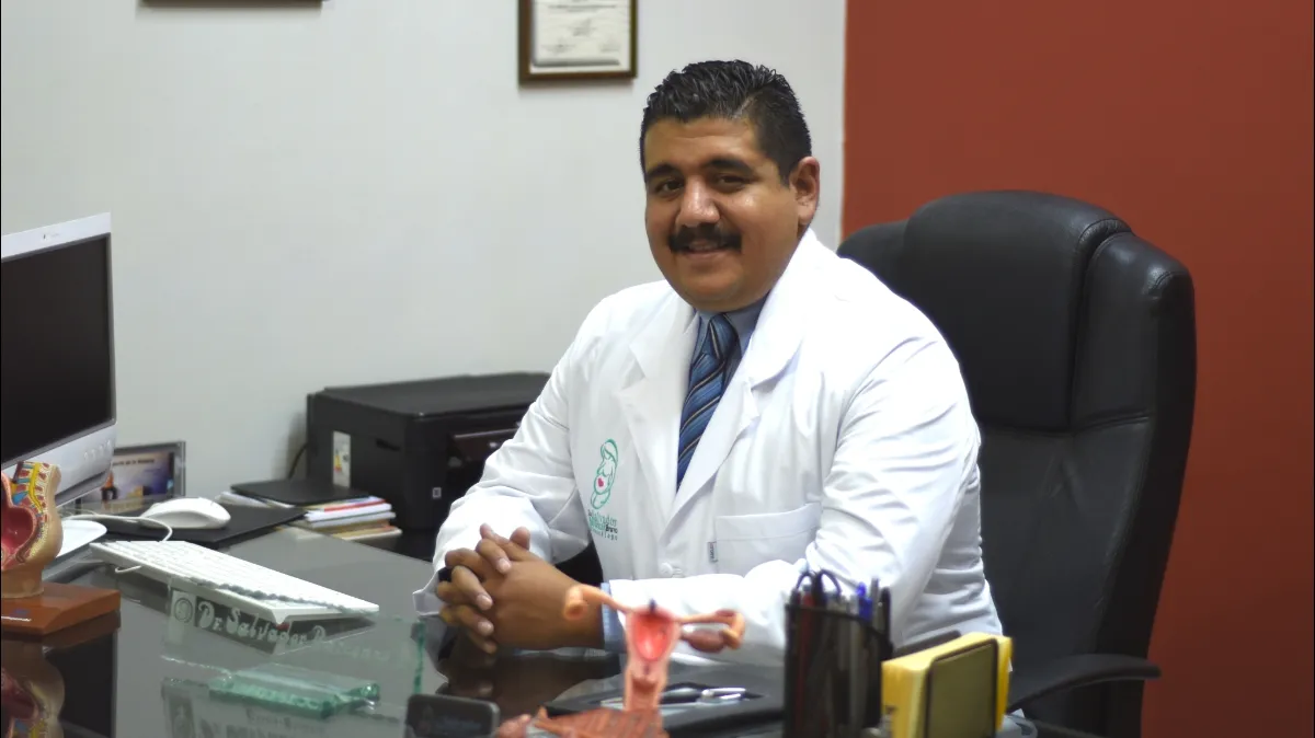 Foto 4 de Dr. Salvador Barcenas Bravo, por GINECÓLOGO DR. SALVADOR BARCENAS BRAVO