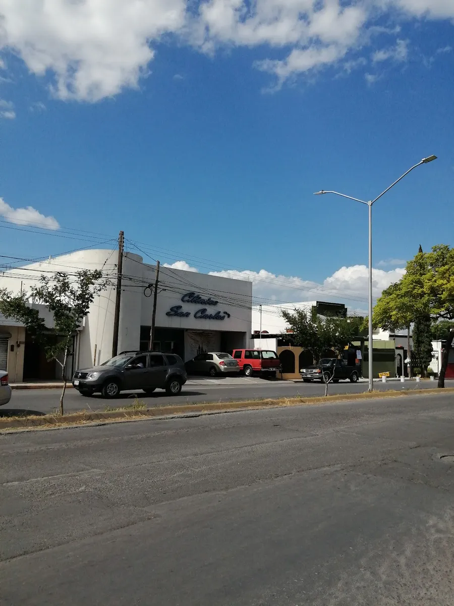 Foto 1 de Clínica San Carlos, por Coronado