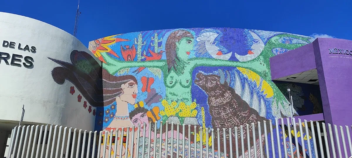 Foto 1 de Ciudad de las Mujeres, por Efraín Orozco Ramírez