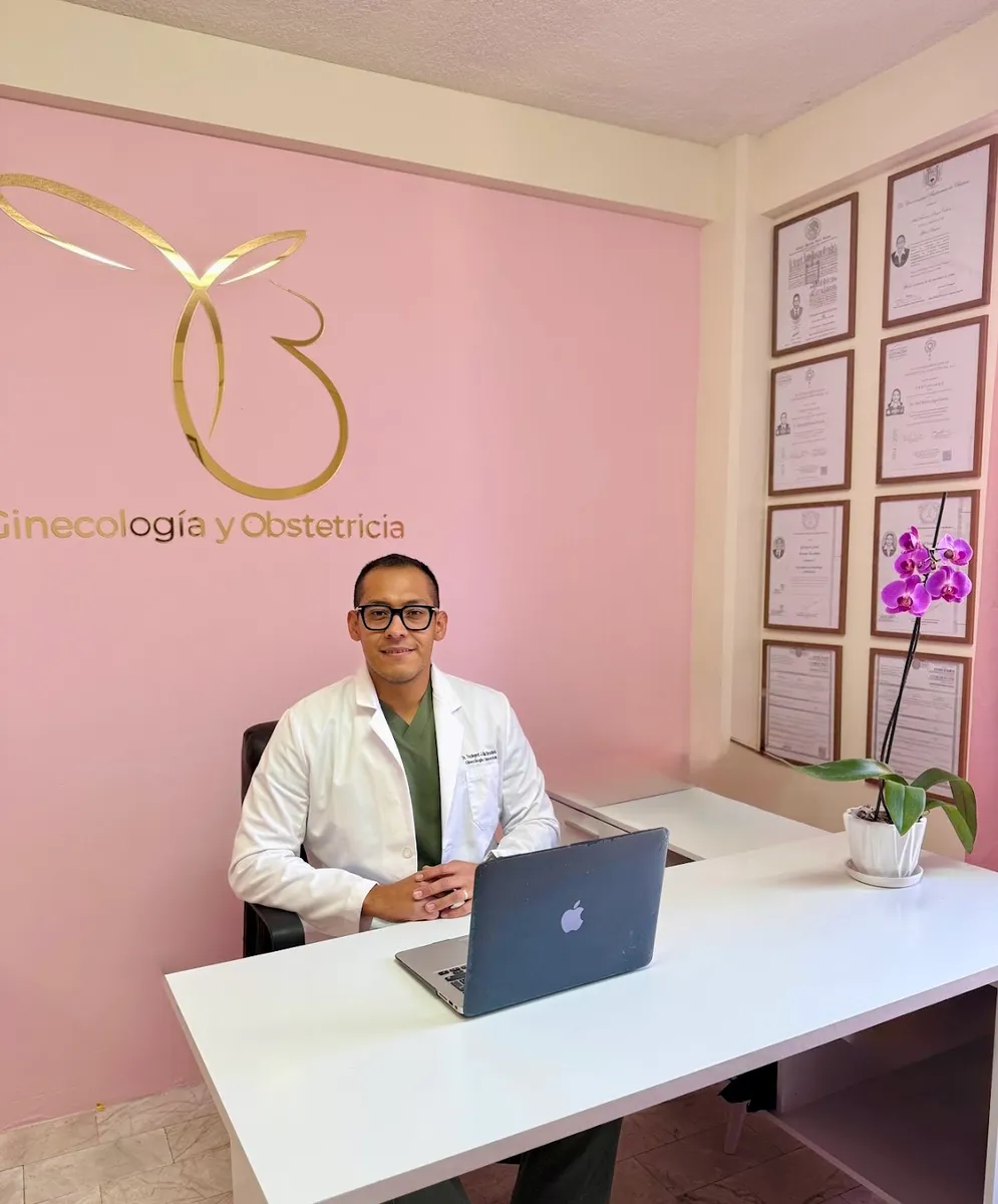 Foto 1 de Dr. Yezdegerd Mariano, por Dr Yezdegerd Mariano Ginecólogo