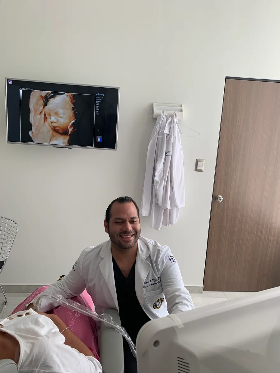 Foto 1 de Dr. Miguel Vázquez-Barragán, por Dr. Miguel Vázquez-Barragán - Ginecólogo Mazatlan