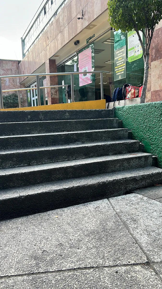 Foto 3 de Dr. UMAE Hospital de Nº3 “ Víctor Manuel Espinosa de los Reyes Sánchez” CMNR, por Javier S Olvera Avila