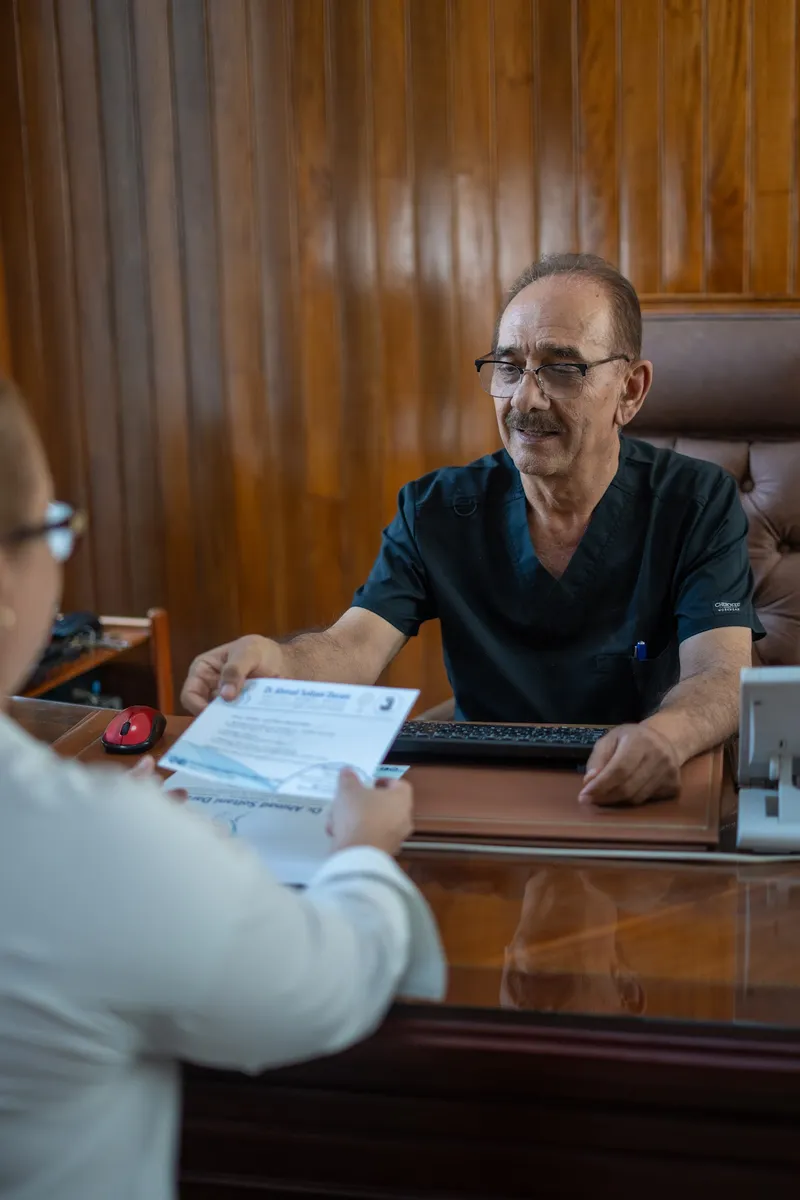 Foto 4 de Dr. Ahmad Soltani Darani, por Dr. Ahmad Soltani Darani | Ginecólogo en Tuxtla Gutiérrez