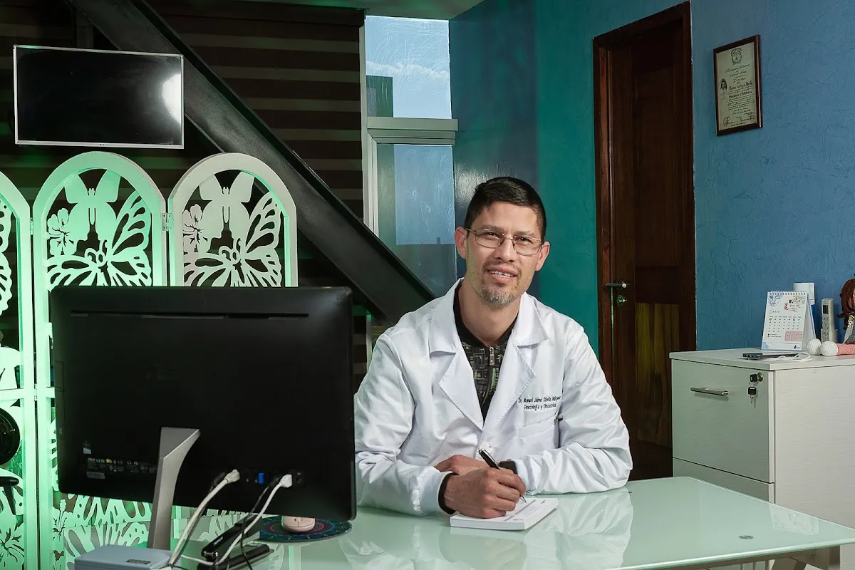Foto 3 de Dr. Manuel Jaime Davila Marquez, por Dr. Manuel Jaime Davila Marquez, Ginecólogo