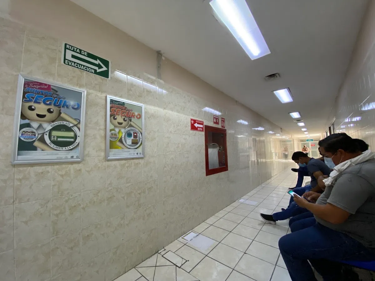 Foto 4 de IMSS Hospital Gineco Pediatra No. 2 -Urgencias, por Heriberto Acosta Sandoval