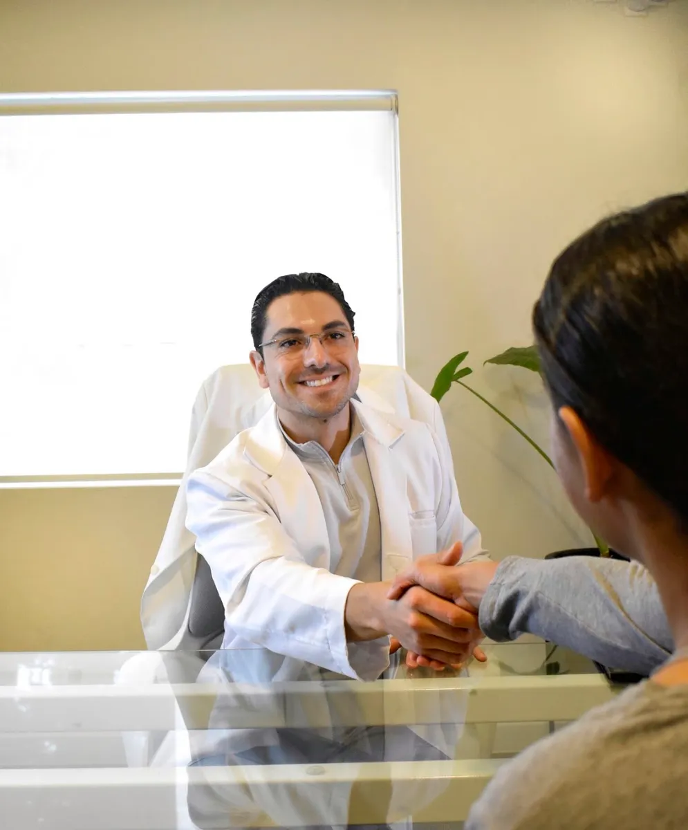 Foto 1 de Dr. Bolívar Santoyo, por Ginecólogo especialista en fertilidad en Guadalajara - Dr. Bolívar Santoyo