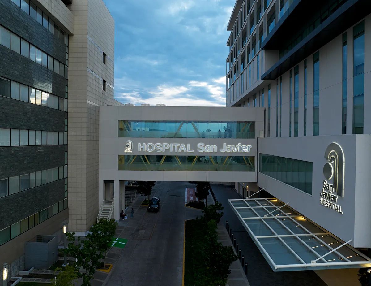 Foto 2 de Dr. Bolívar Santoyo, por Ginecólogo especialista en fertilidad en Guadalajara - Dr. Bolívar Santoyo