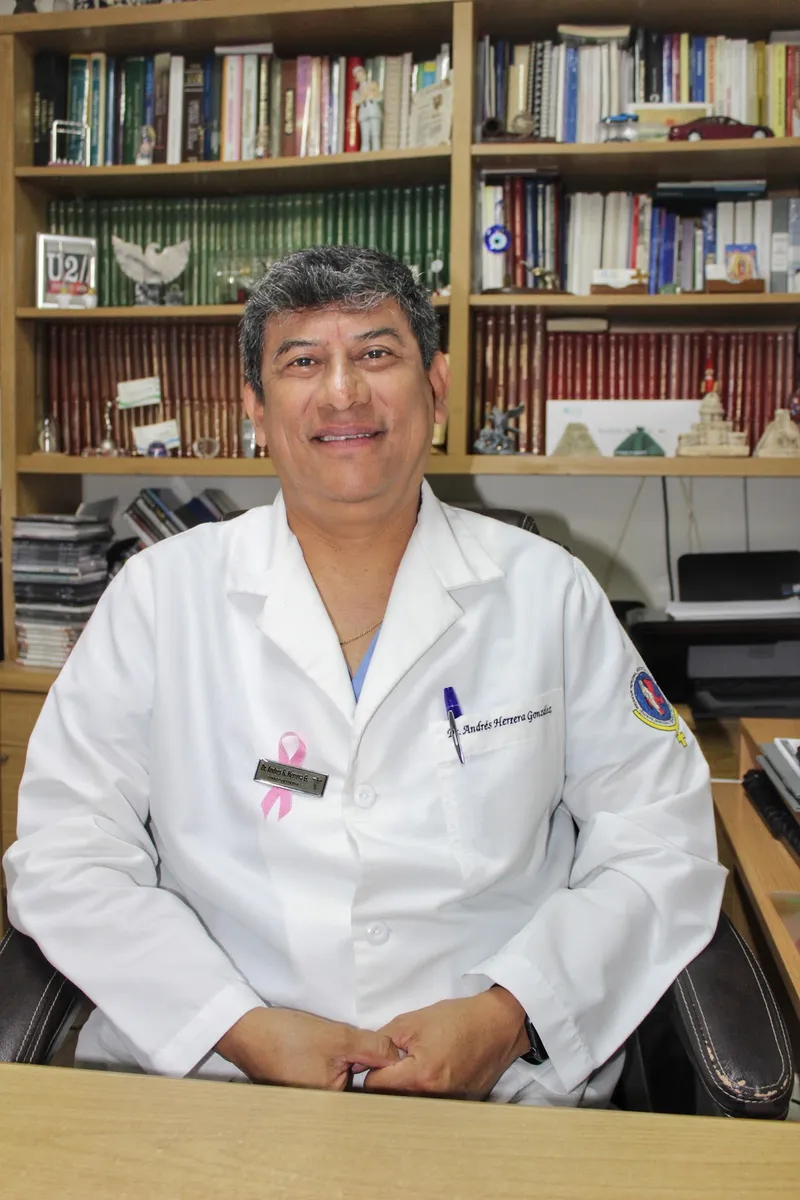 Foto 1 de Dr. Andrés R. Herrera González, por Dr. Andrés R. Herrera González (Ginecólogo)