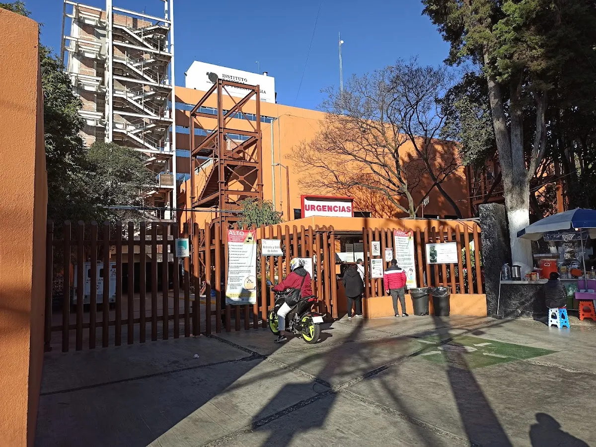 Foto 2 de Instituto Nacional de Perinatología Isidro Espinosa de los Reyes, por Fernando Rumbo