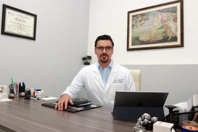 Foto 1 de Dr. Emmanuel Argáez, por Ginecología Oncológica en Mérida | Dr. Emmanuel Argáez