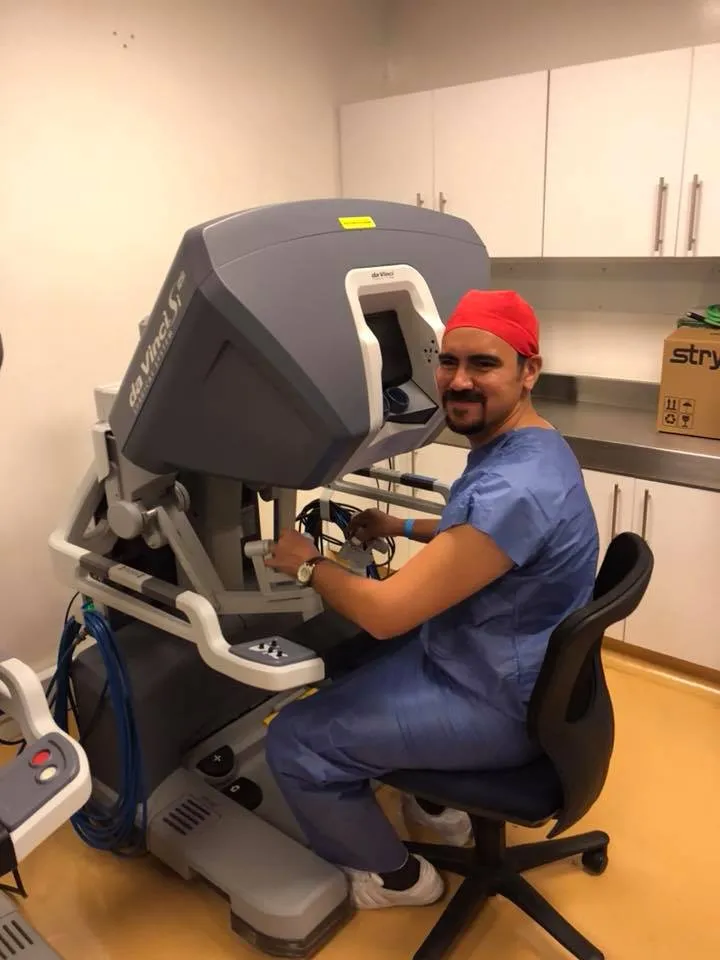 Foto 4 de Dr. Emmanuel Argáez, por Ginecología Oncológica en Mérida | Dr. Emmanuel Argáez