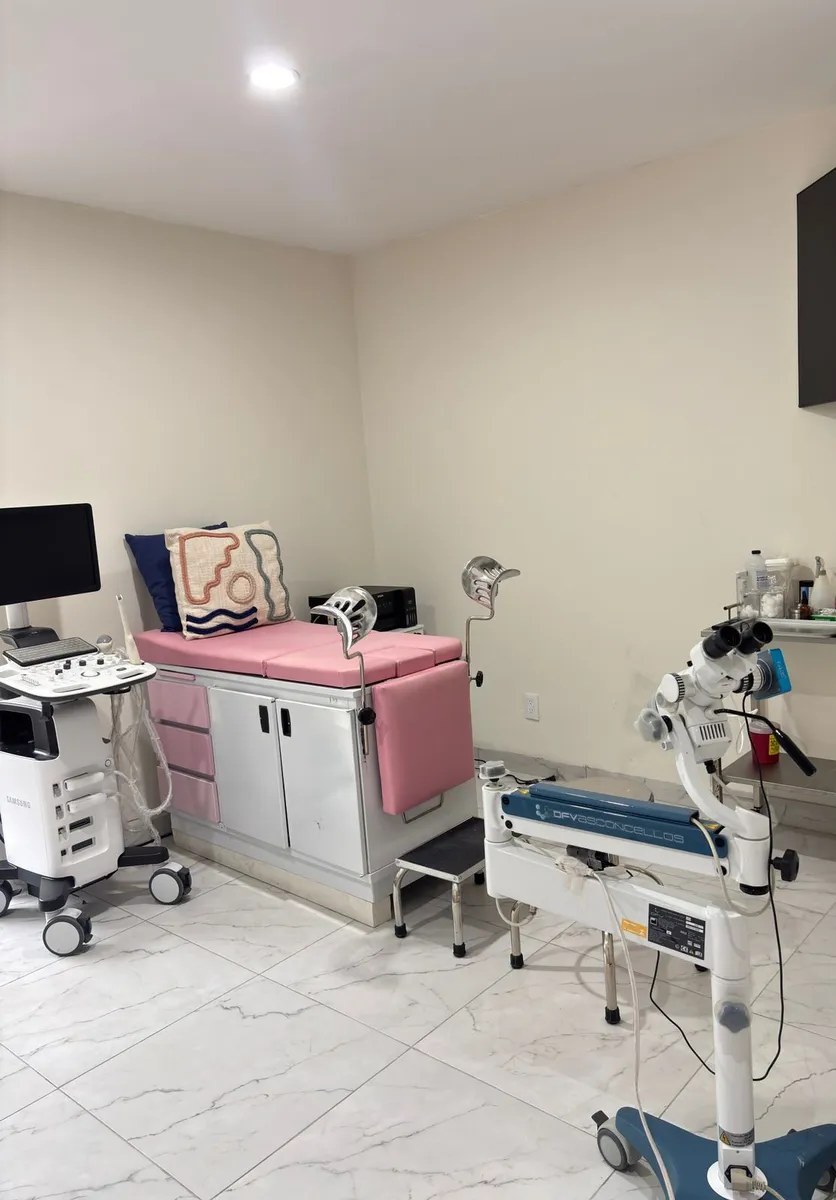 Foto 4 de Dra. Karen Molina, por Consultorio de Ginecología y Obstetricia