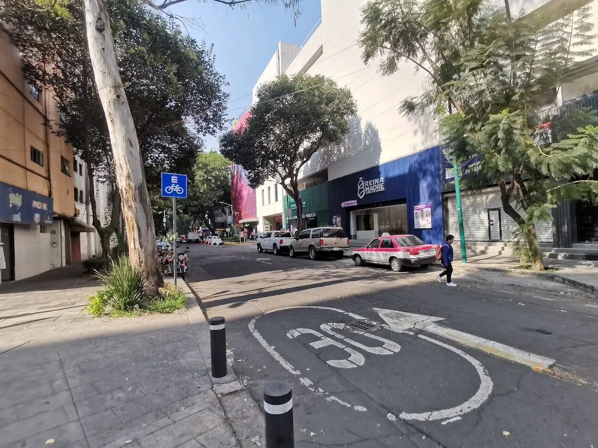 Foto 4 de Reina Madre Juárez Zona Rosa, por Héctor JM