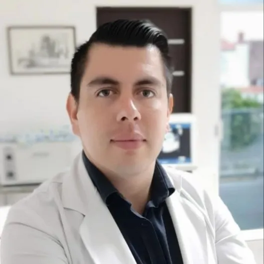 Foto 1 de Dr. Edgar Leonardo Sotelo Real, por Dr. Edgar Leonardo Sotelo Real, Ginecólogo