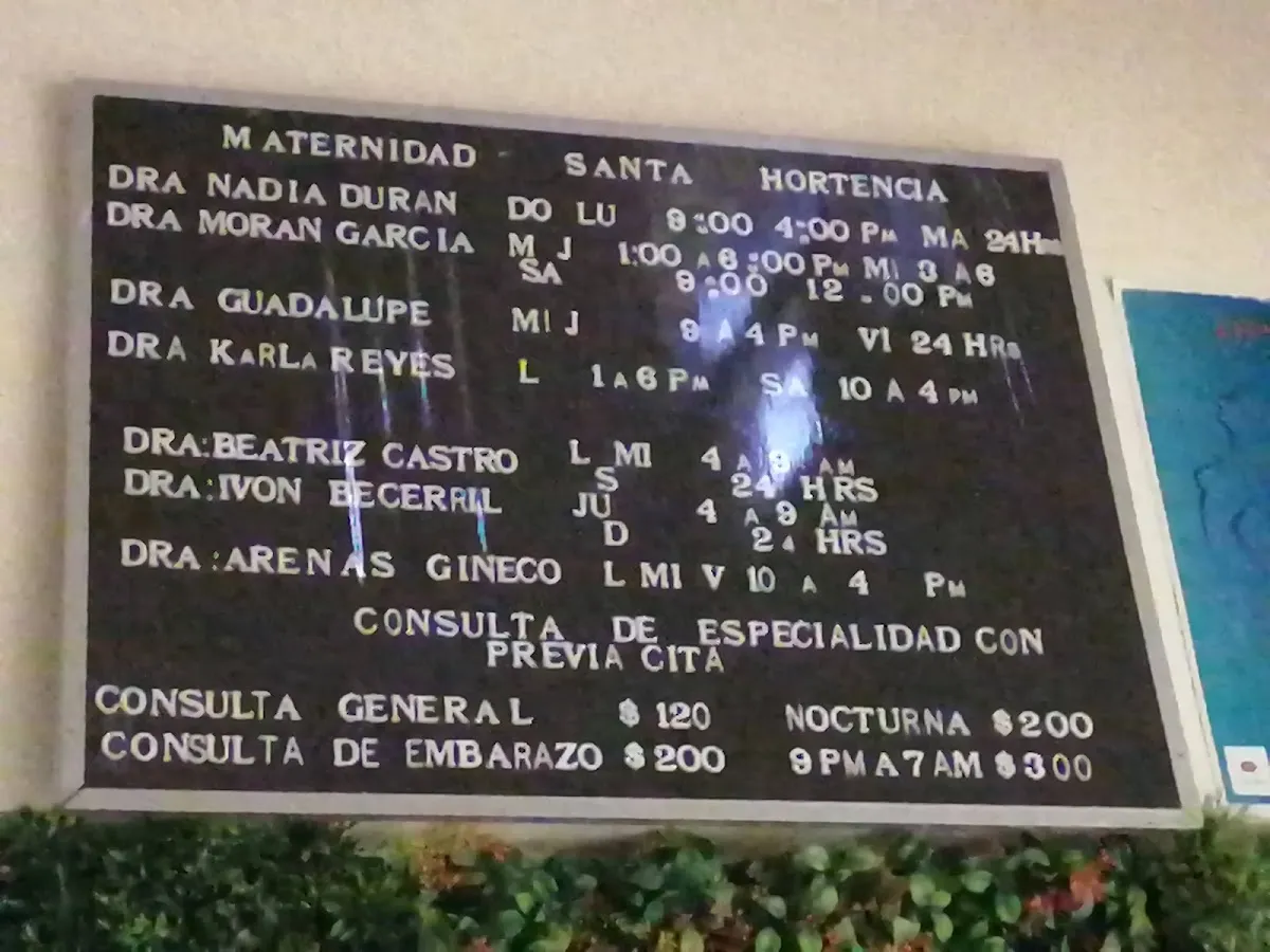 Foto 2 de Clínica Maternidad de Jesús, por Luis Cortes