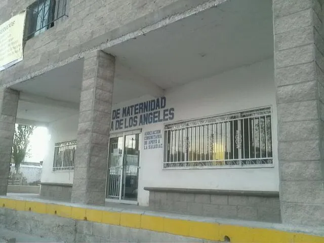 Foto 2 de Clínica De Maternidad Santa Maria De los Ángeles, por Arturo Veleta