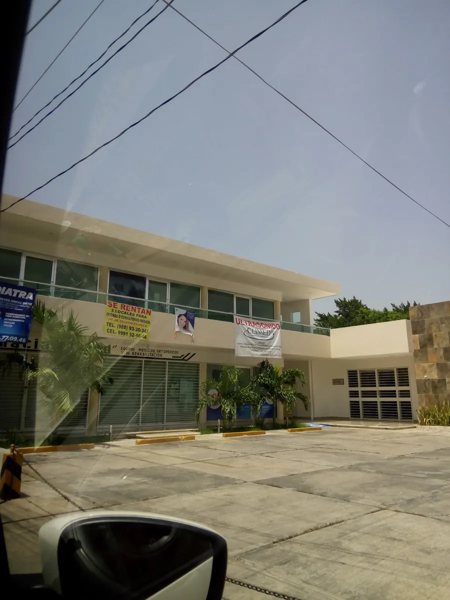 Foto 2 de Dr. Alfredo Eduardo Santamaria Martínez, por Samuel Abarca