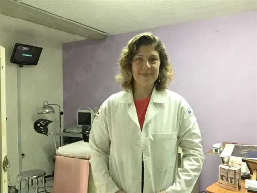 Foto 2 de Dra. Amparo del Carmen Herrasti, por Dra. Amparo del Carmen Herrasti, Ginecólogo