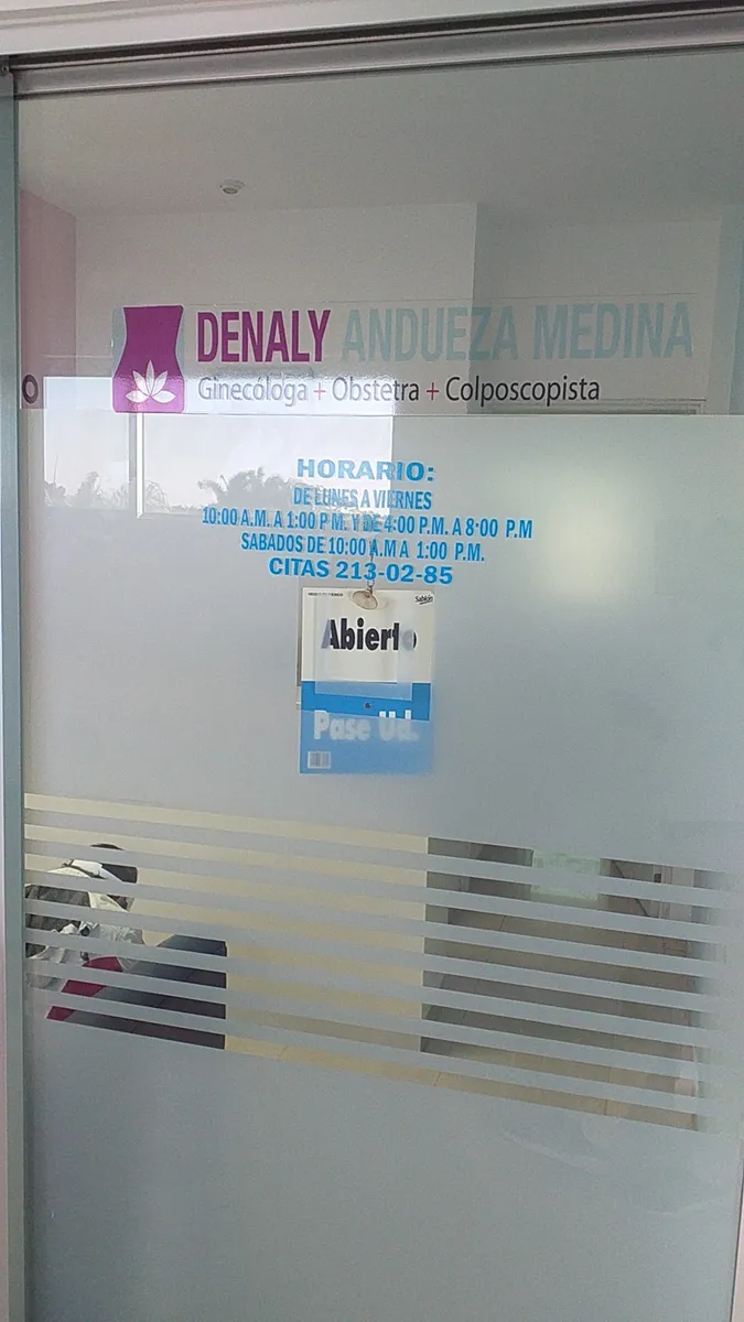 Foto 1 de Dra. Denaly Andueza Medina, por René M Rueda