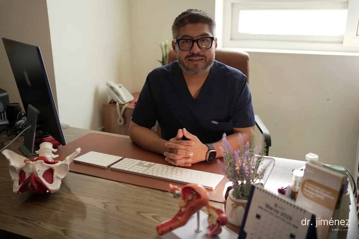 Foto 1 de Dr. Iván Jiménez Martínez, por Dr. Iván Jiménez Martínez Ginecólogo