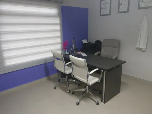 Foto 2 de Dr. Pablo Saúl Nuño Dávalos, por Dr. Pablo Saúl Nuño Dávalos, Ginecólogo