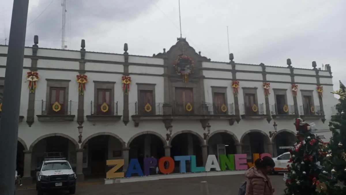 Foto 4 de y Obstetrícia Zapotlanejo, por Josh